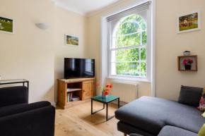 Little Picnic in the Park - 1 Bedroom by Hyde Park